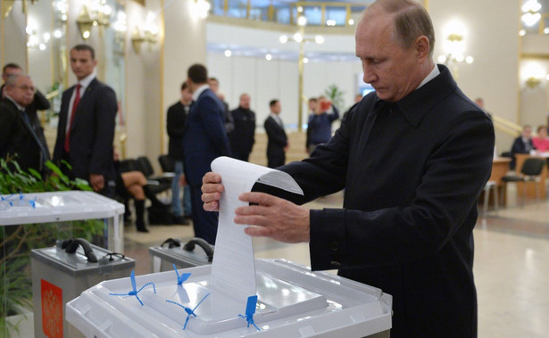 Putin i Miedwiediew zagłosowali w wyborach do Dumy Państwowej