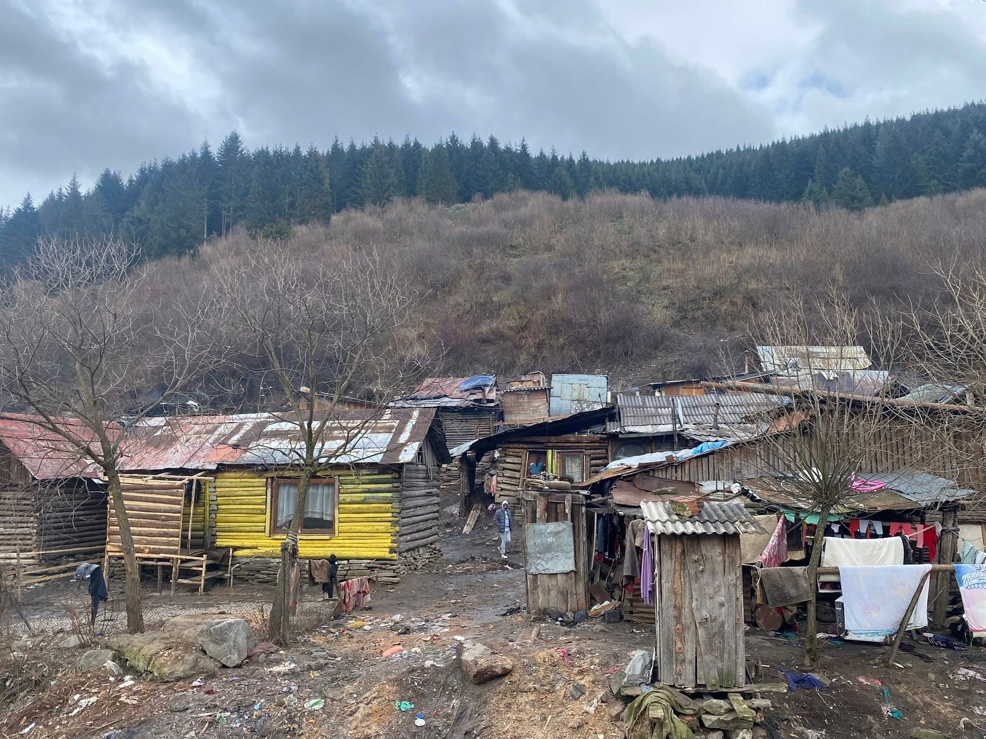 Svah nad osadou v Kolačkove je nestabilný.