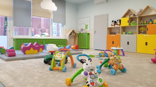 Miasto Kraków chce maksymalnie wykorzystać środki zewnętrzne, dlatego wystąpiło z wnioskiem o środki z Krajowego Planu Odbudowy na blisko 200 miejsc więcej, niż wynika to z przydzielonego limitu, czyli w sumie na 800 miejsc w żłobkach