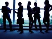 Nadal wśród zatrudnionych brylują mężczyźni ale zatrudnienie pod względem płci zaczyna się równoważyć. Obecnie grono pracowników zasila: 7 155 tys. kobiet i 8 862 tys. mężczyzn.