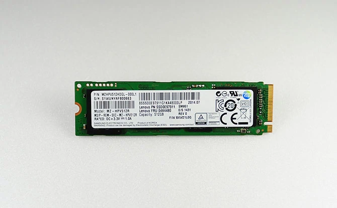 Samsung SM951 ma wymiary 80 x 22 mm