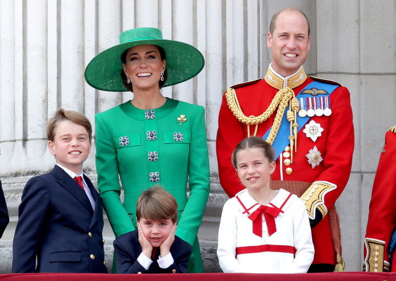 Książę George, księżna Kate, książę Louis, księżniczka Charlotte i książę William w 2023 r.