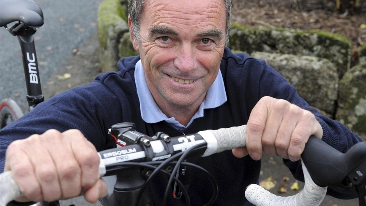 Pięciokrotny triumfator Tour de France Bernard Hinault namawia francuskich kolarzy - Thibauta Pinota, Warrena Barguila i Romaina Bardeta - do ryzykowania podczas przyszłorocznej Wielkiej Pętli. W przeciwnym razie, zdaniem 60-letniej legendy, Chris Froome i jego grupa Sky po raz kolejny zdominują najbardziej prestiżowy wyścig w kalendarzu.