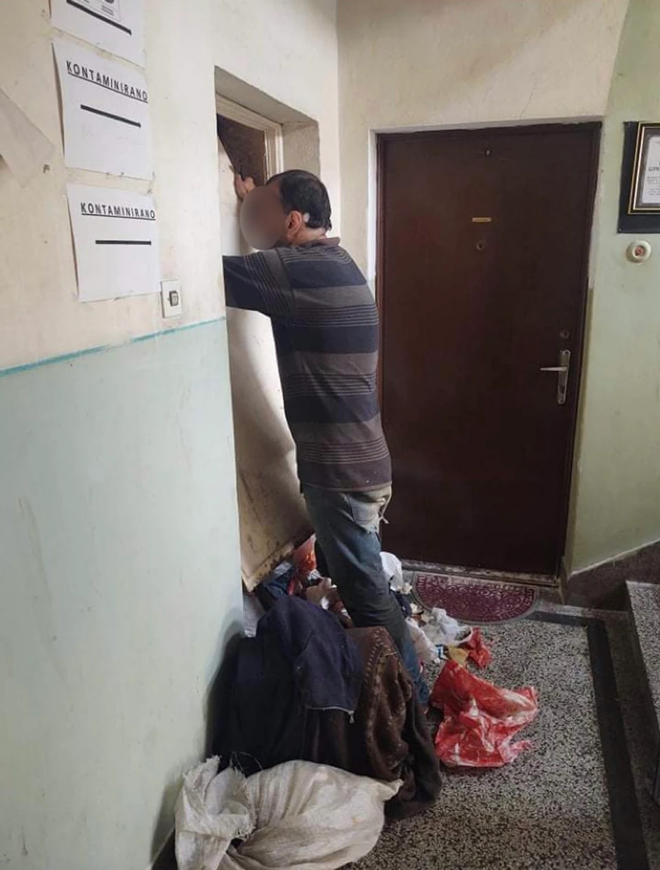 Ovako je preminuli ulazio u svoj stan