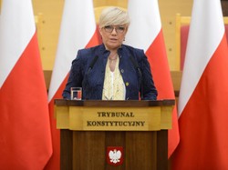 Na zmianę nigdy nie jest za późno! Rewelacyjna metamorfoza prezes Przyłębskiej. FOTO