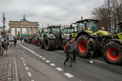 Wielka awantura w Niemczech. Rząd się ugina, rolnicy protestują dalej