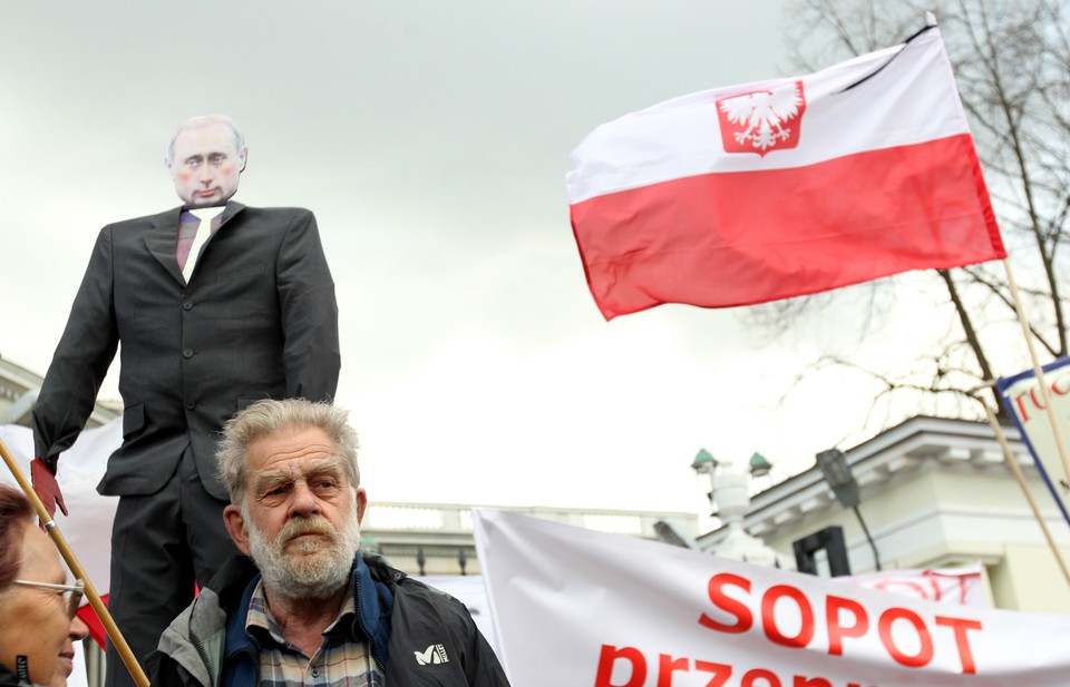 WARSZAWA DEMONSTRACJA PRZED AMBASADĄ ROSYJSKĄ