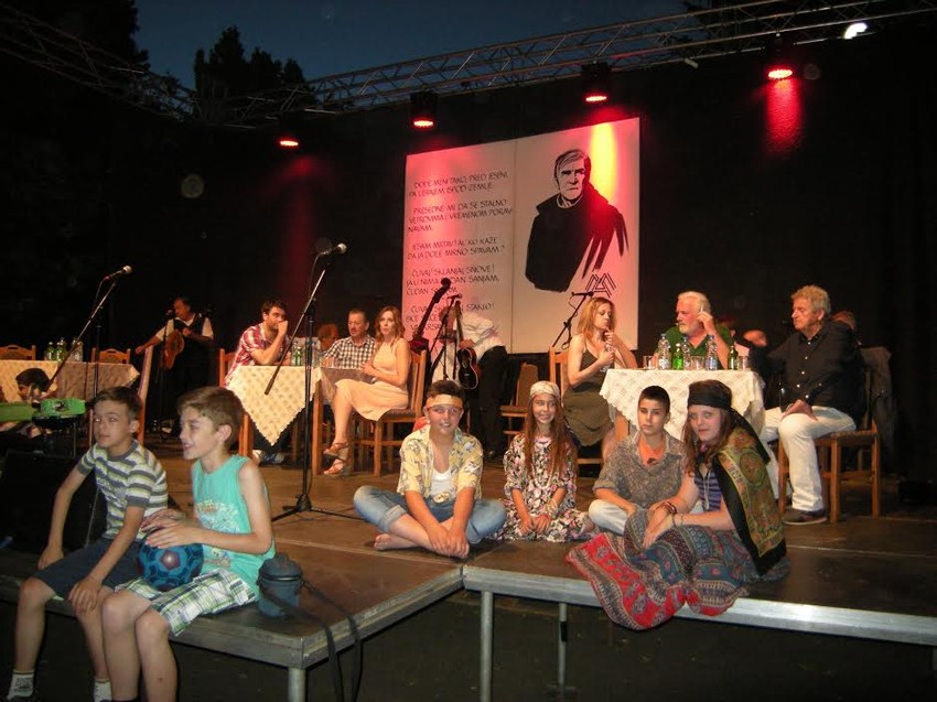 Memorijal "Mika Antić" u Mokrinu