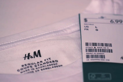 Tak H&M zarabia na klientach