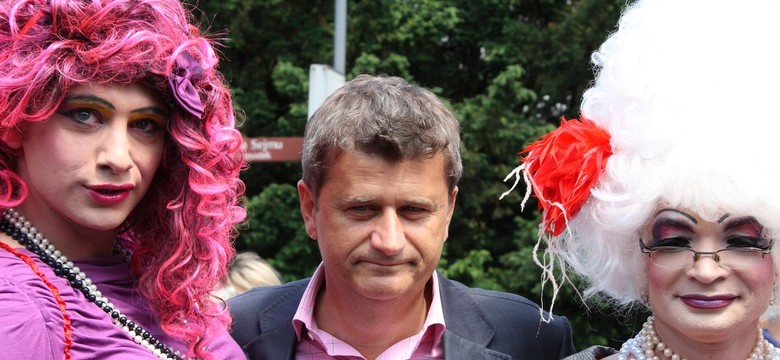 Palikot ujawnia długofalowy plan wojny o krzyż