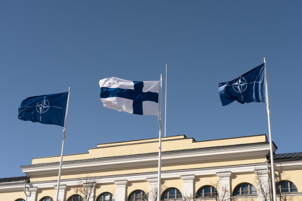 Siły zbrojne Finlandii magazynują już broń i amunicję w Norwegii