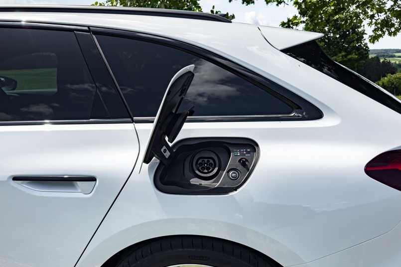 Nowe Audi A5 e-hybrid quattro