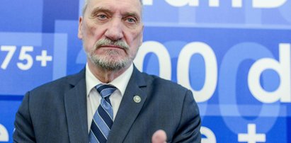 Macierewicz w tarapatach? Jest zawiadomienie o możliwości popełnienia przestępstwa