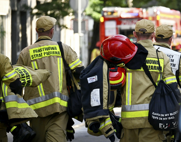 Poznań. Nie żyje dwóch poszukiwanych strażaków