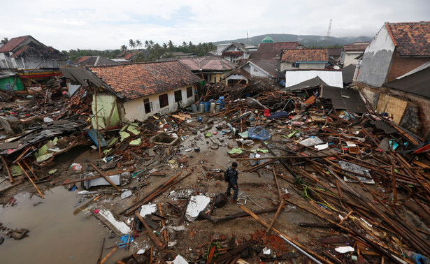 Nowy, przerażający bilans ofiar tsunami po wybuchu wulkanu. Zginęło ponad 400 osób