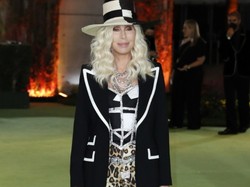 Najmłodsza 75-letnia twarz świata - należy do Cher! FOTO