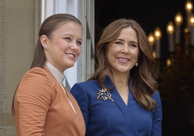 Kraljica Meri sa ćerkom