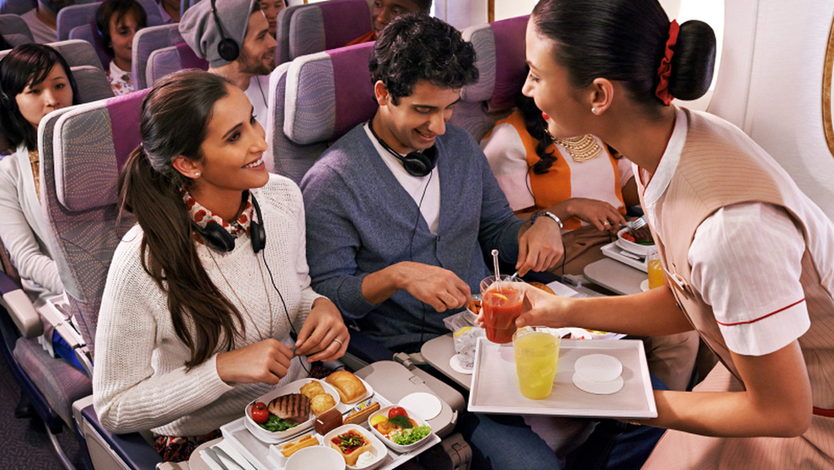 Pasażerowie na całym świecie uznali Emirates za najlepsze linie lotnicze roku 2014 w corocznym rankingu opracowywanym przez serwis eDreams, jedno z największych internetowych biur podróży w Europie.