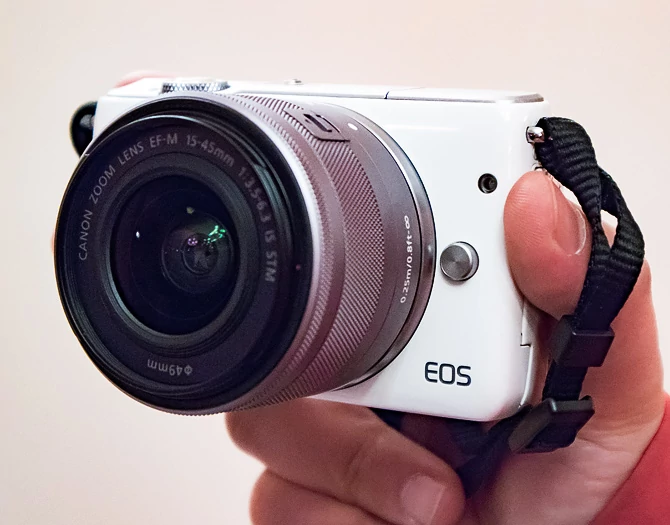 Canon EOS M10