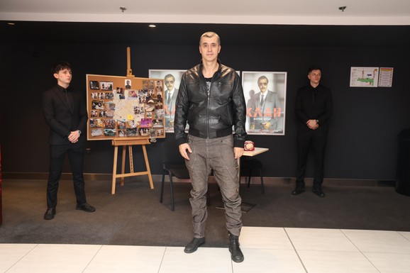 "POVREDIO SAM PRŠLJEN, JEDVA SAM PREŽIVEO" Naš pevač zbog pada umalo ostao invalid, otkrio jezive detalje nezgode