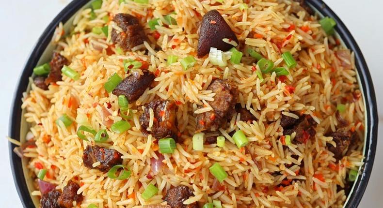 Nigerians love jollof rice [instagram/sisiyemmie]