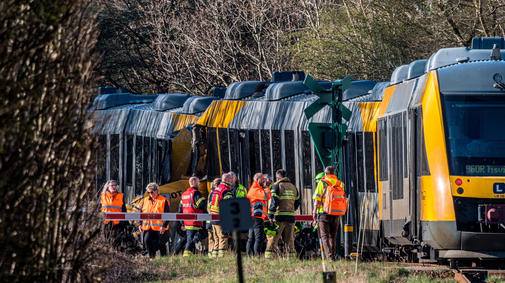 V Dánsku medzi mestami Hilleröd a Kagerup došlo k zrážke dvoch vlakov. 