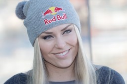 lindsey vonn pokazała, jak wraca do zdrowia. za kilka tygodni zamieni wózek inwalidzki na kule