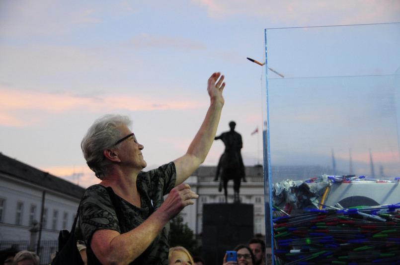 Protest pod Pałacem Prezydenckim, fot. Maciek Suchorabski