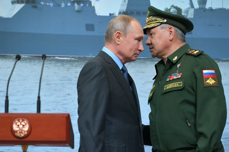 Vladimir Putin i Sergej Šojgu u Sankt Peterburgu 2019.