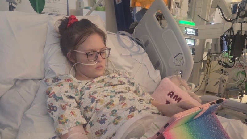 Felicity-Jo Rowlettová skončila v kóme a museli ju napojiť na prístroje na podporu života.