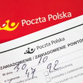 Nowe procedury na Poczcie Polskiej z powodu koronawirusa. Odbieranie przesyłek "na odległość"