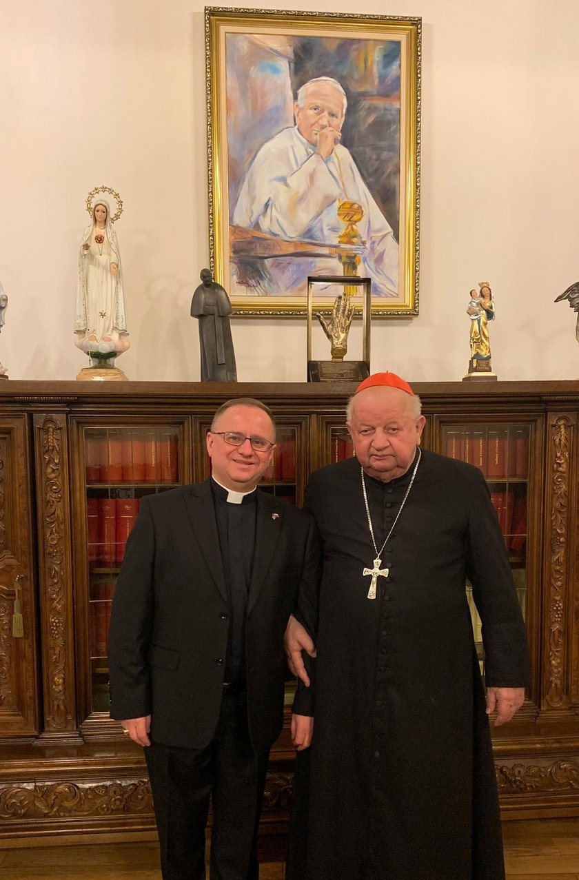 Pozew przeciwko polskiemu księdzu Mirosławowi Królowi o molestowanie seksualne
