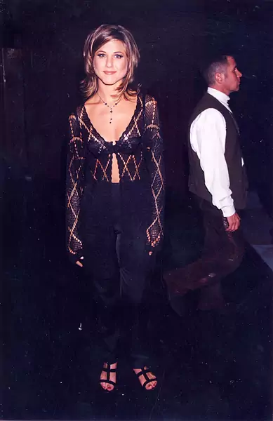 Moda lat 90. Jennifer Aniston / Jeff Kravitz / GettyImages 