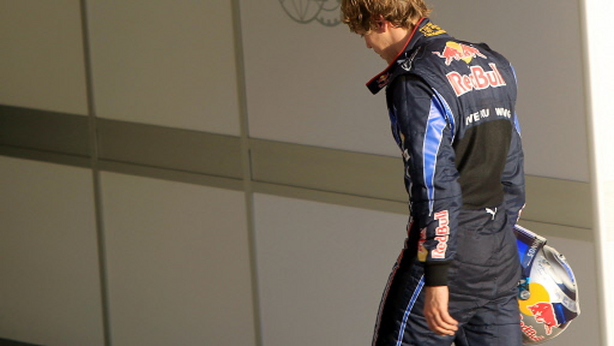 Sebastian Vettel nie cieszył się długo drugą pozycją wywalczoną w Grand Prix Niemiec. Sędziowie ukarali kierowcę Red Bulla za nieprzepisowe wyprzedzenie Jensona Buttona. Po doliczeniu karnych 20 sekund mistrz świata spadł na piąte miejsce.