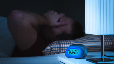 Jak zasnąć w dwie minuty? Ta metoda jest stosowana przez komandosów