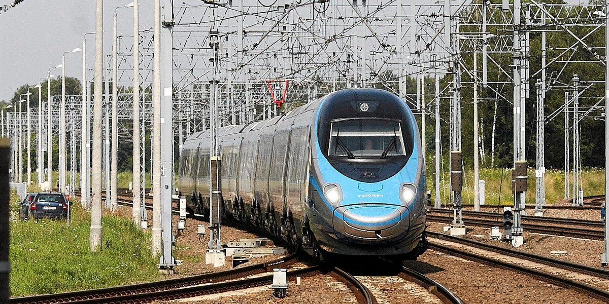 Remont na CMK spowodował m.in. dłuższy czas podróży pociągami Pendolino między Warszawą, a stolicami Małopolski, Górnego i Dolnego Śląska