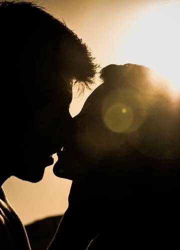 Filematologia - na czym polega? 10 zalet całowania | Ofeminin