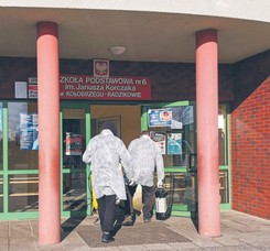 Koronawirus w Polsce. Kolejnym krokiem będzie zamknięcie szkół
