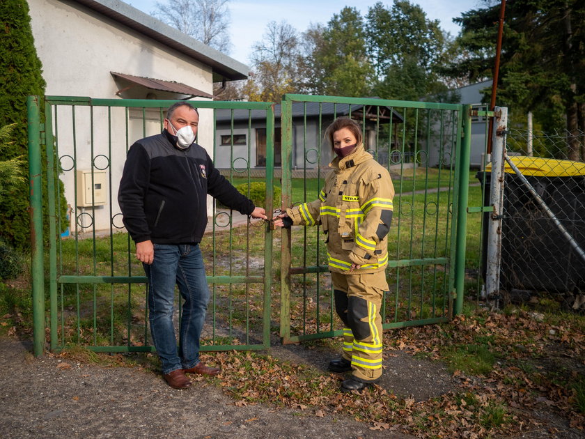 Strażacy odzyskali przyczepę!