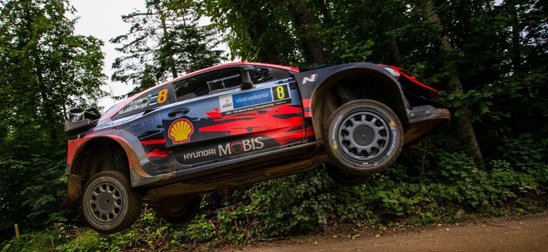 Rajdowe MŚ: Tanak liderem w Estonii, Kajetanowicz trzeci w WRC3