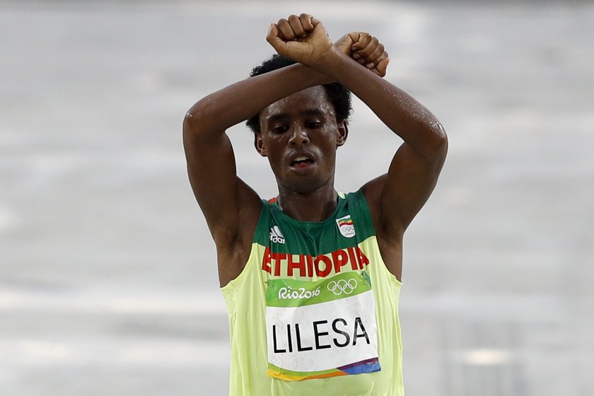 Feyisa Lilesa boi się wrócić do kraju