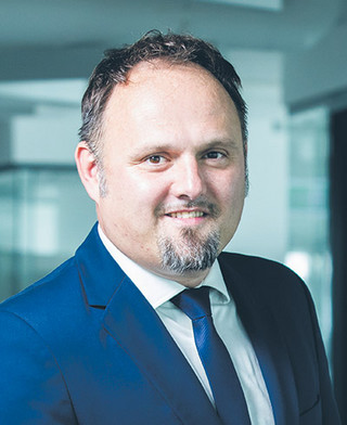 Tomasz Kwapis, szef działu przewozów ponadgabarytowych w DB Schenker