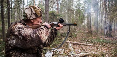 Myśliwi zaplanowali sobie 4-miesięczne polowanie. Mieszkańcy wściekli: las jest też nasz!