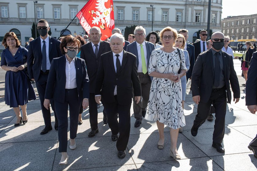 Kolejna miesięcznica smoleńska