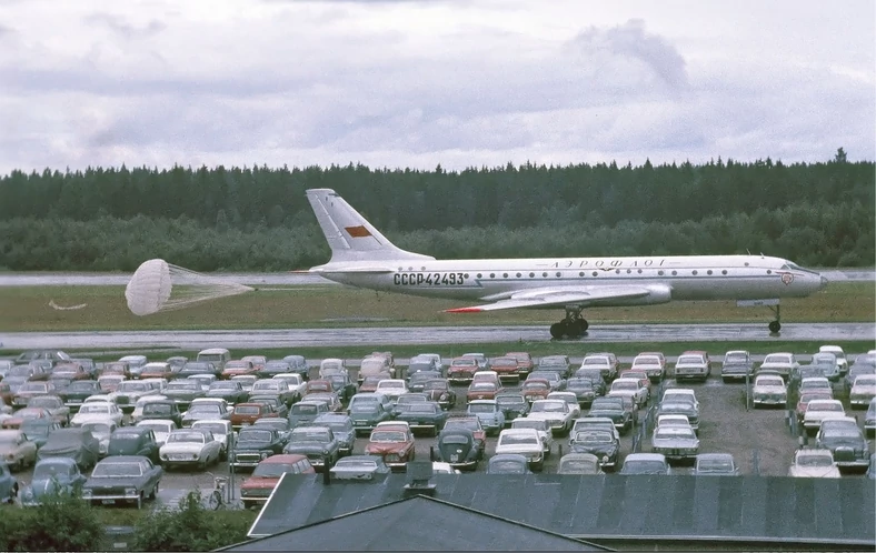 Aeroflot Tupolev Tu-104B