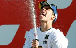 Joan Mir był siódmy w Walencji, ale został motocyklowym mistrzem świata