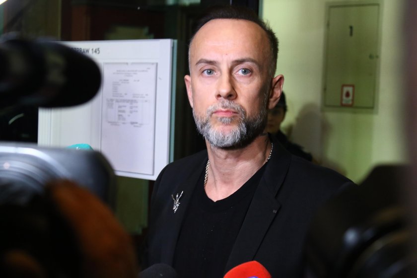 Muzyk Adam Darski ps. Nergal lider zespołu Behemot został oskarżony o publiczne znieważenie polskiego godła