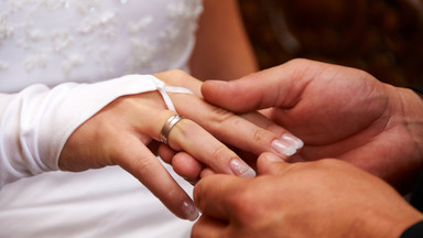Pięć różnic między ślubem kościelnym a plenerowym