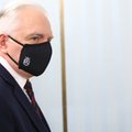 Gowin: rząd zastanawia się nad zakazem podróży służbowych