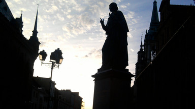 Toruń w połowie kocha i w połowie nienawidzi o. Rydzyka